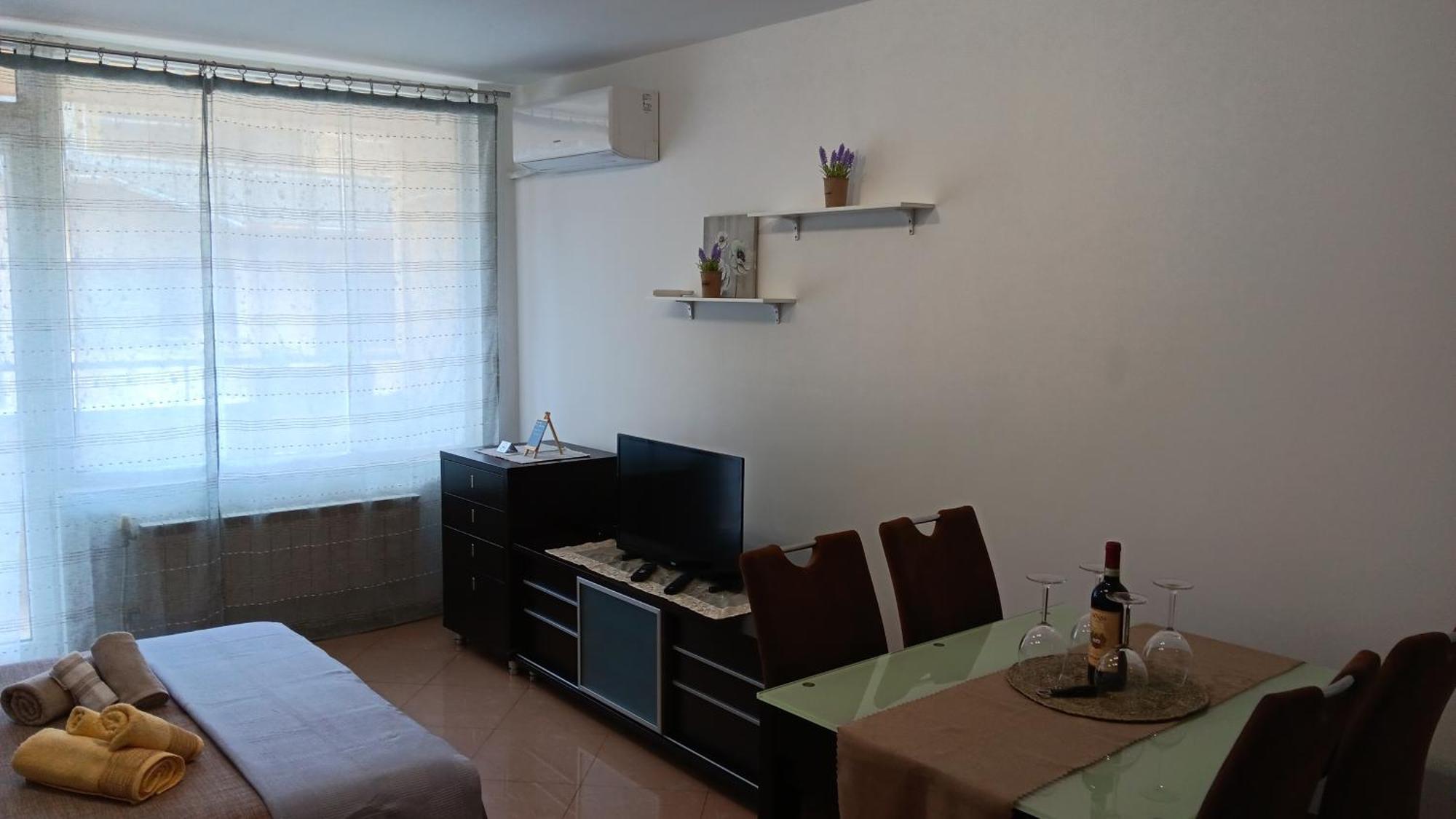 Serenity Apt Iztok โซเฟีย ภายนอก รูปภาพ